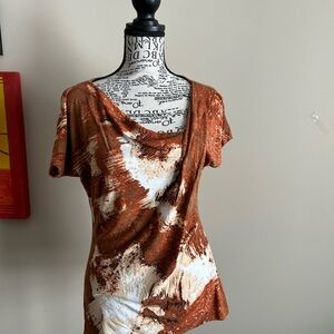 New York & Company Rust and Cream Stretch T-Shirt